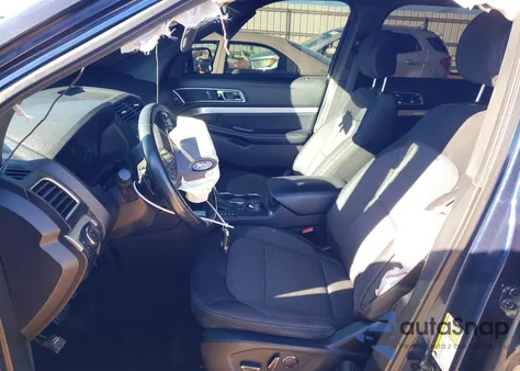 2017 Ford Explorer Xlt z USA, uszkodzony, nr VIN 1FM5K8D80HGD37913